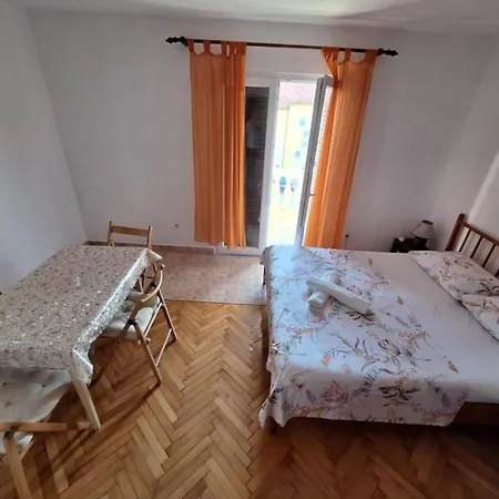 Esto Apartment